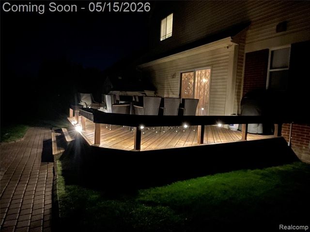 28260 Cottage Lane, New Hudson, MI 48165