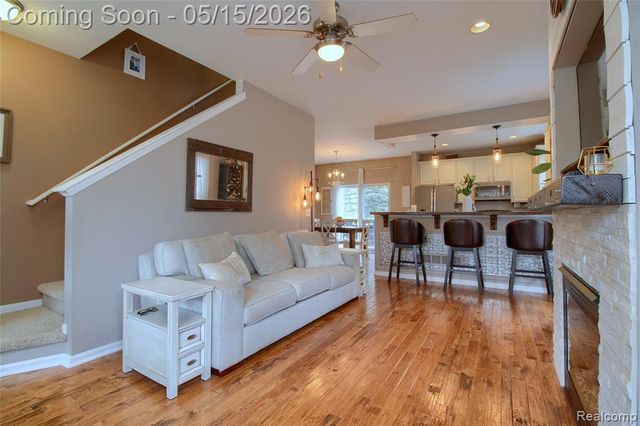 28260 Cottage Lane, New Hudson, MI 48165