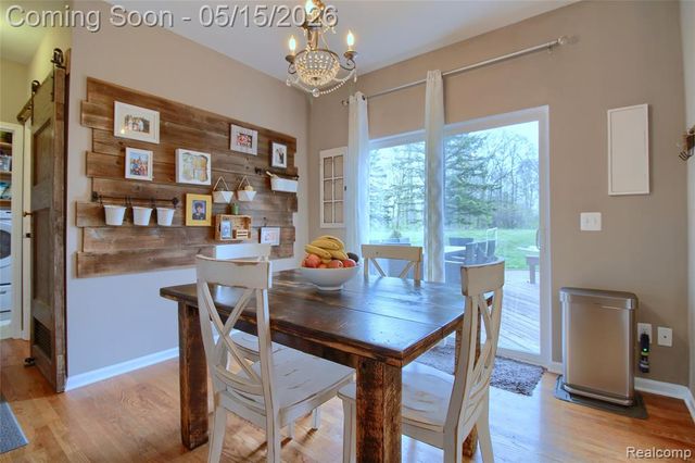 28260 Cottage Lane, New Hudson, MI 48165