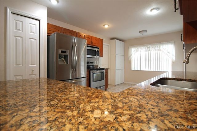 9021 SE 155th Place, Summerfield, FL 34491