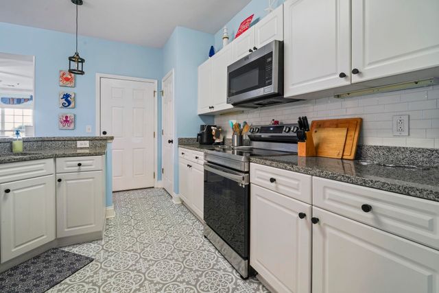 70 Addison Cottage Way Unit 221, Murrells Inlet, SC 29576