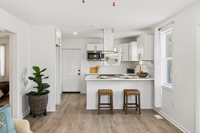 940 Sycamore Avenue, Charleston, SC 29407