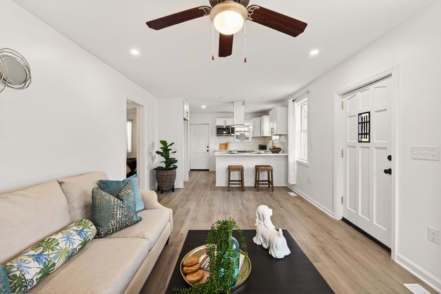 940 Sycamore Avenue, Charleston, SC 29407