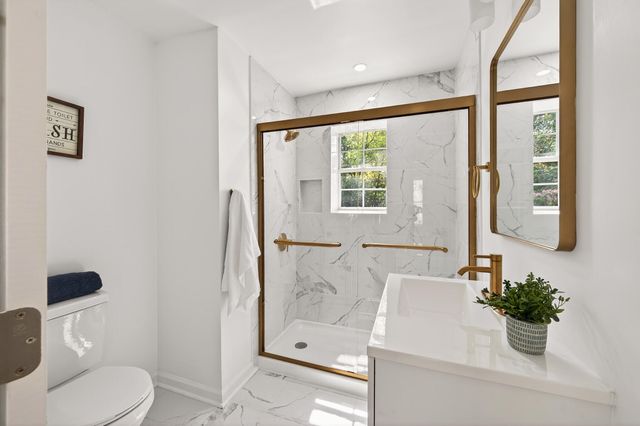 940 Sycamore Avenue, Charleston, SC 29407