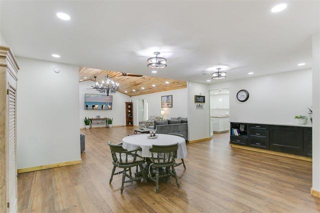 273 White Oak Drive, Lake Charles, LA 70611