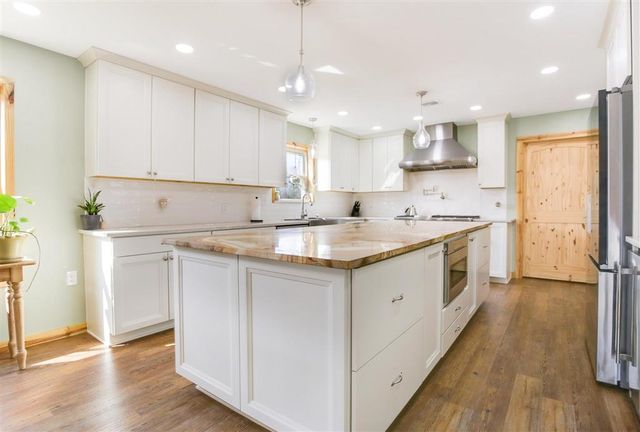 273 White Oak Drive, Lake Charles, LA 70611