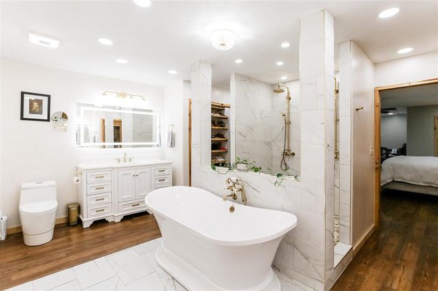 273 White Oak Drive, Lake Charles, LA 70611