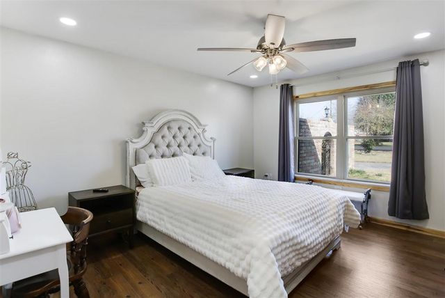 273 White Oak Drive, Lake Charles, LA 70611