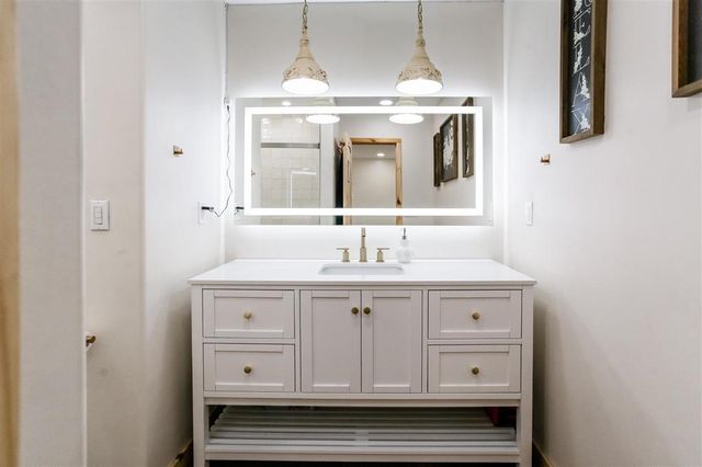 273 White Oak Drive, Lake Charles, LA 70611