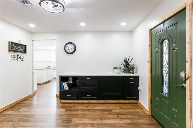 273 White Oak Drive, Lake Charles, LA 70611