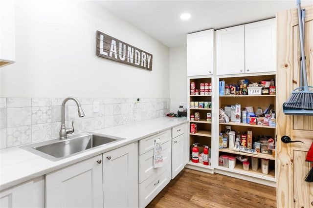 273 White Oak Drive, Lake Charles, LA 70611