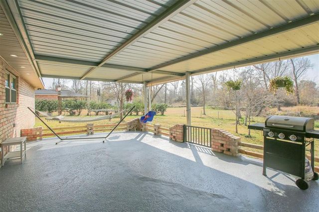 273 White Oak Drive, Lake Charles, LA 70611