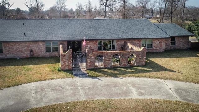 273 White Oak Drive, Lake Charles, LA 70611