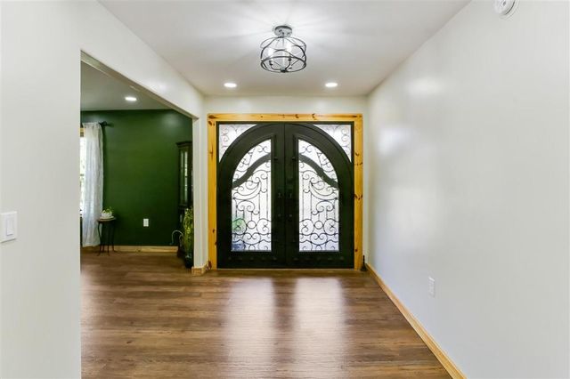 273 White Oak Drive, Lake Charles, LA 70611