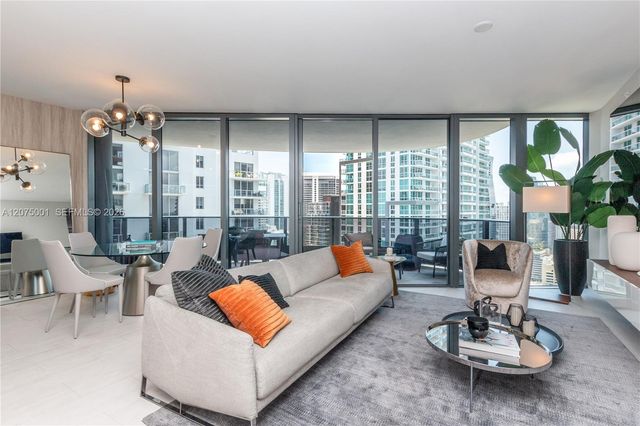 1000 Brickell Plaza 3201, Miami, FL 33131