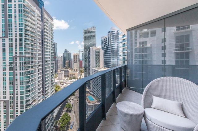 1000 Brickell Plaza 3201, Miami, FL 33131