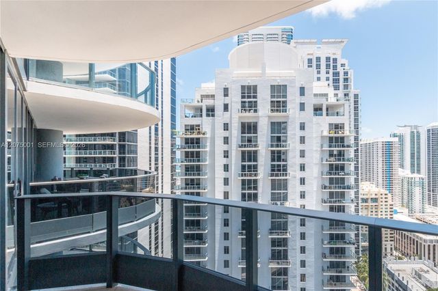 1000 Brickell Plaza 3201, Miami, FL 33131