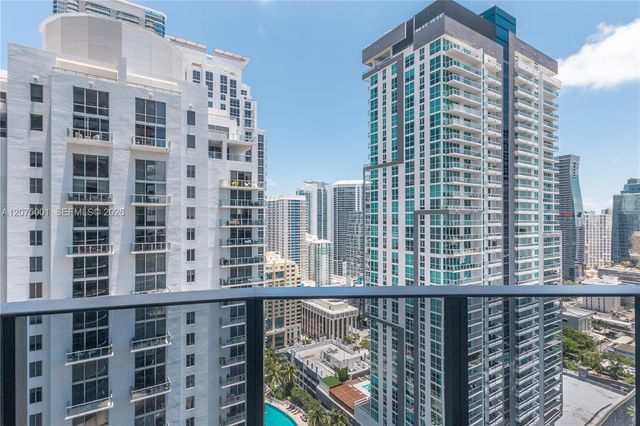 1000 Brickell Plaza 3201, Miami, FL 33131