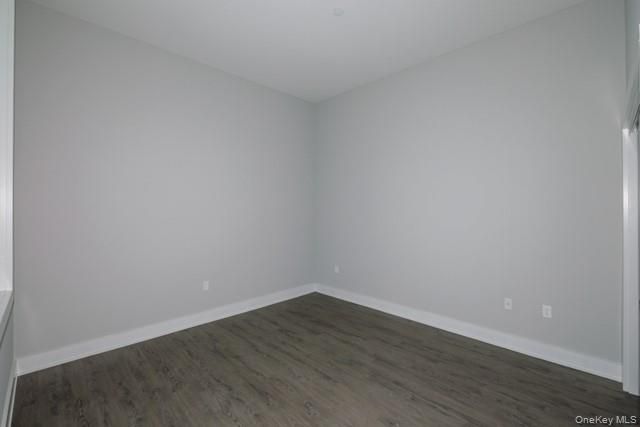 75 Circle Drive 84-101, Central Islip, NY 11722