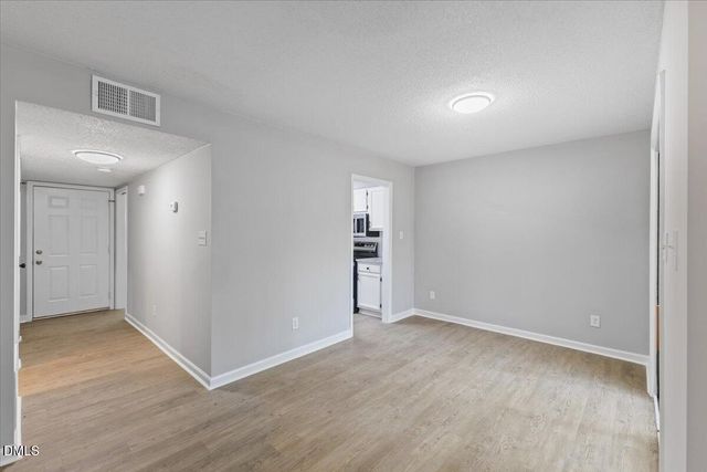 4101 Five Oaks Drive 40, Durham, NC 27707