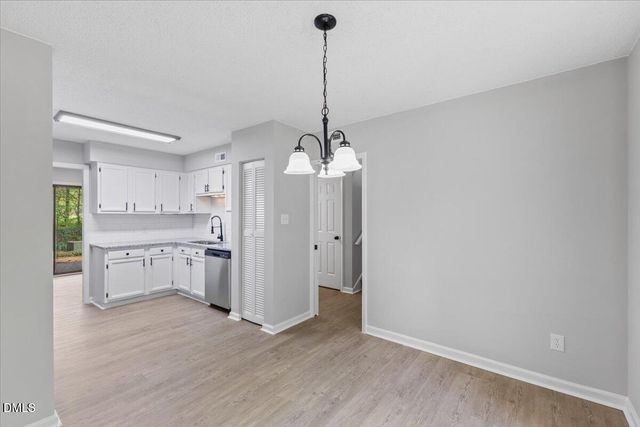 4101 Five Oaks Drive 40, Durham, NC 27707