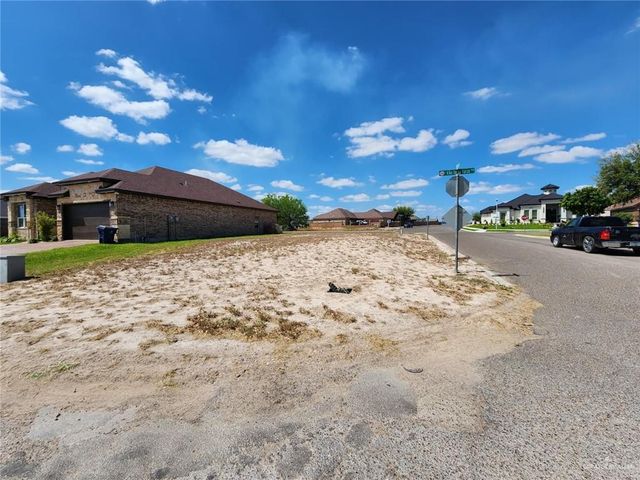 504 N Kika De La Garza Boulevard, La Joya, TX 78560