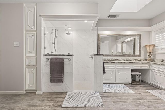 7310 Maidstone Lane, Houston, TX 77095