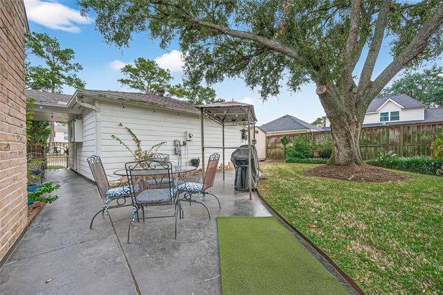 7310 Maidstone Lane, Houston, TX 77095