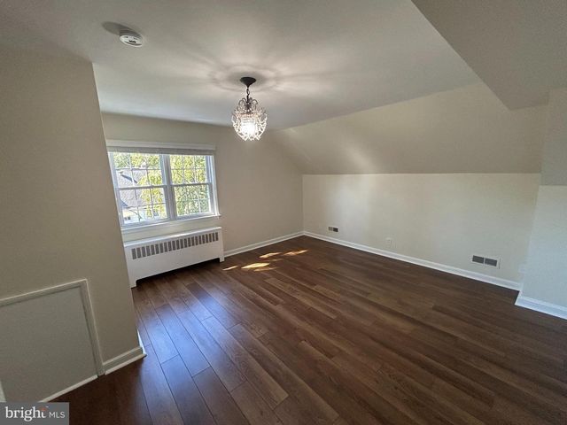 12 RODNEY RD, Bryn Mawr, PA 19010