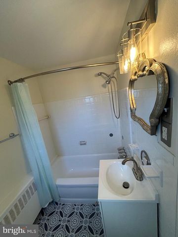 12 RODNEY RD, Bryn Mawr, PA 19010