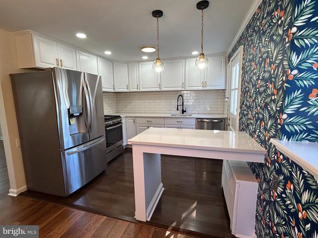 12 RODNEY RD, Bryn Mawr, PA 19010
