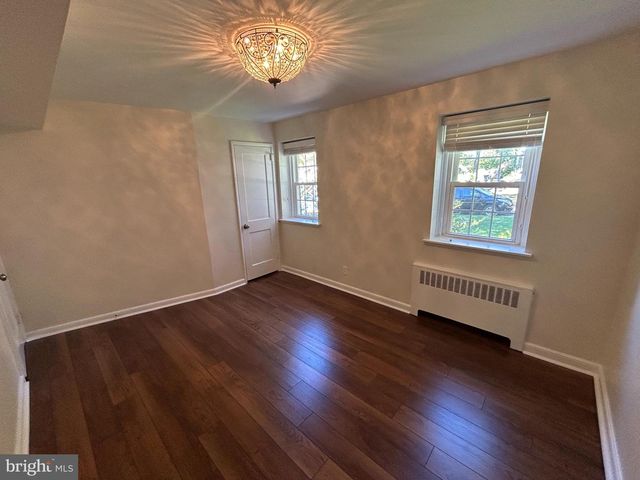 12 RODNEY RD, Bryn Mawr, PA 19010
