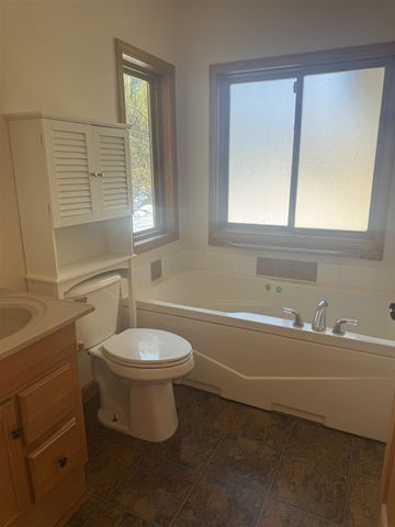 3079 Pittsview Drive, Ann Arbor, MI 48108