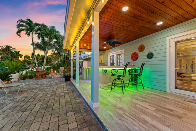 581 SW Timber Trail, Stuart, FL 34997