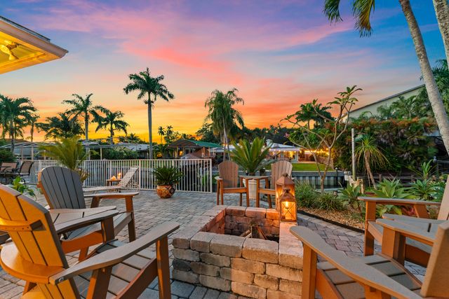 581 SW Timber Trail, Stuart, FL 34997