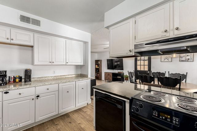 323 E SESAME Street, Tempe, AZ 85283