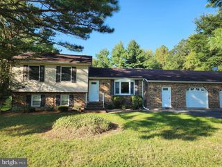 3689 MIDSTATE RD, Felton, DE 19943