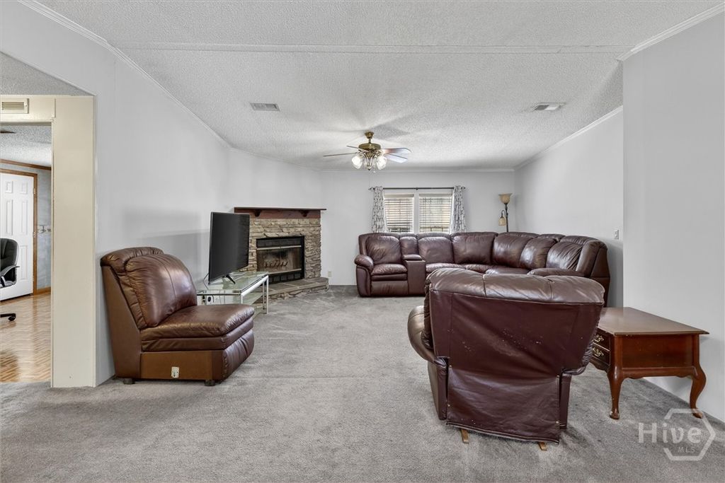 Image 7 of property listing at 249 Pound Road, Guyton, GA 31312