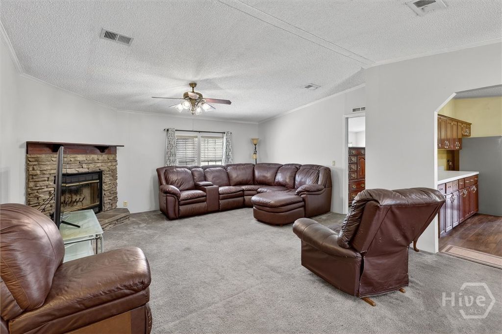 Image 8 of property listing at 249 Pound Road, Guyton, GA 31312