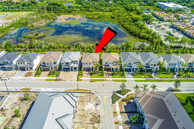 1016 Raleigh Way, Wellington, FL 33414
