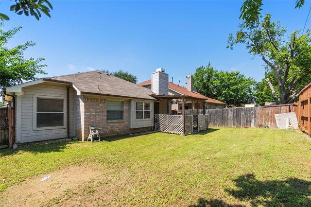 12933 Honey Locust Circle, Fort Worth, TX 76040