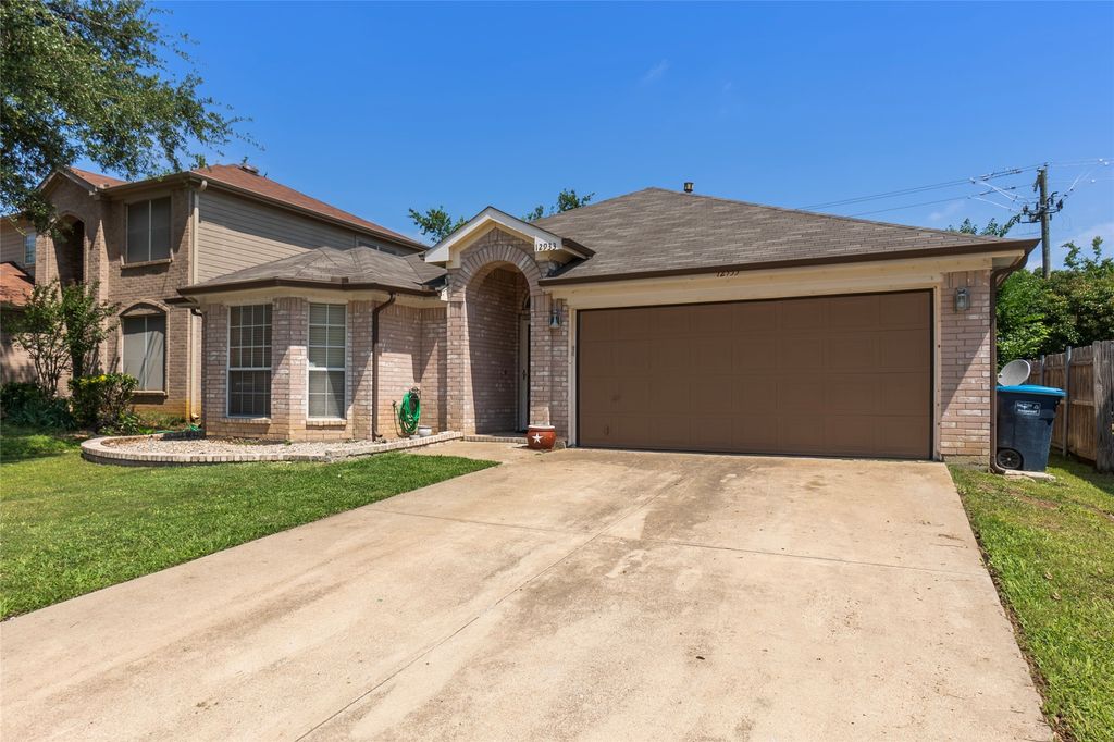 12933 Honey Locust Circle, Fort Worth, TX 76040