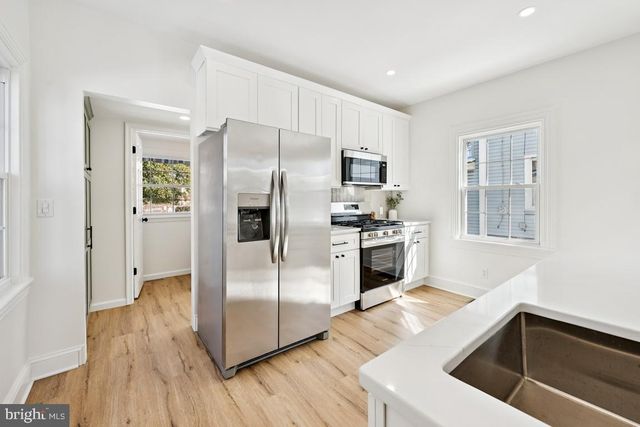 414 LECONEY AVE, Palmyra, NJ 08065