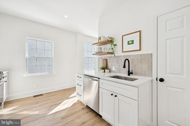 414 LECONEY AVE, Palmyra, NJ 08065