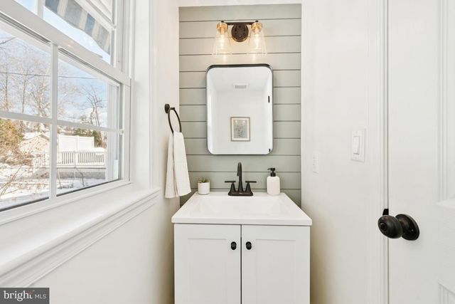 414 LECONEY AVE, Palmyra, NJ 08065