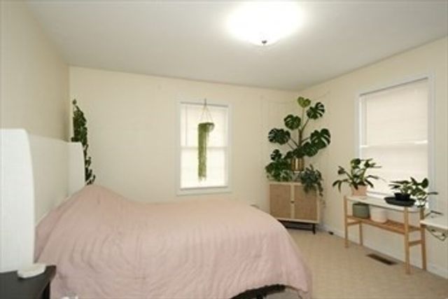 94-96 Neil St 2, Marlborough, MA 01752