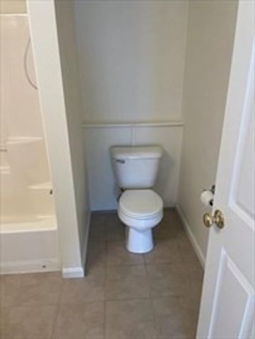 94-96 Neil St 2, Marlborough, MA 01752