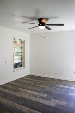 3825 W Spurgeon Street, Fort Worth, TX 76133