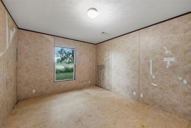 175 Willow Lane, West, TX 76691