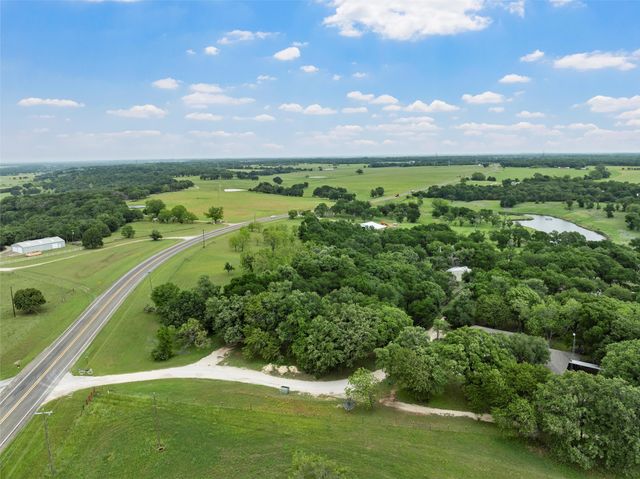 175 Willow Lane, West, TX 76691